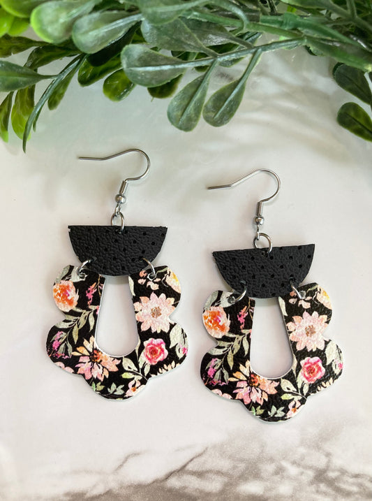 Black Floral Scallop Loop Earrings